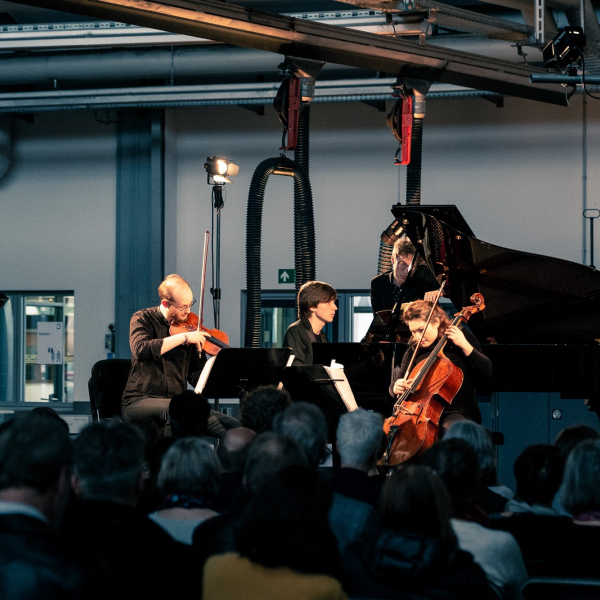 Piano-Trio-with-Moritz-Ter-Nedden-and-Amadeus-Wiesensee-©PODIUM